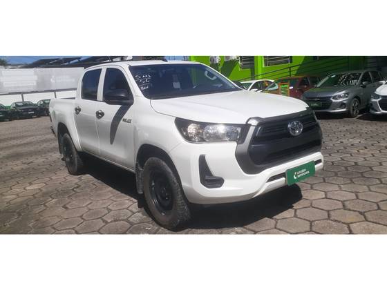 TOYOTA HILUX 2.8 D-4D TURBO DIESEL CHASSI 4X4 MANUAL TOYOTA HILUX 2.8 D-4D TURBO DIESEL CHASSI 4X4 MANUAL